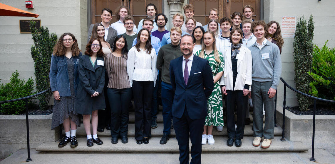 HRH Crown Prince Haakon with I-House Norwegian residents